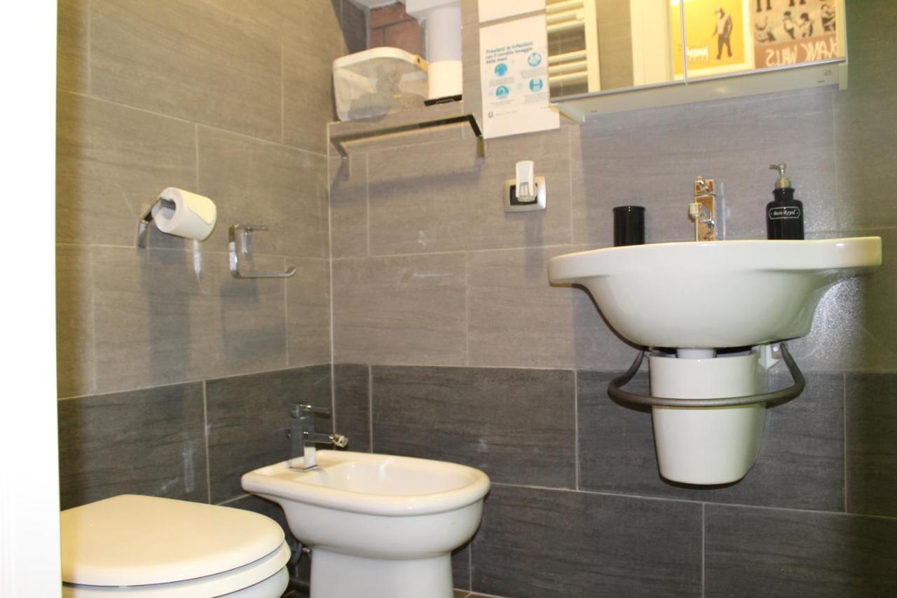 Naviglio81 Bed & Breakfast Milano Ngoại thất bức ảnh
