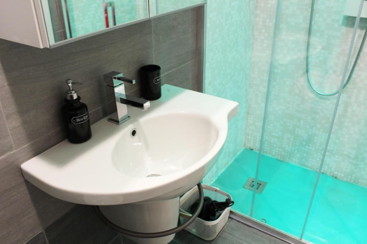Naviglio81 Bed & Breakfast Milano Ngoại thất bức ảnh